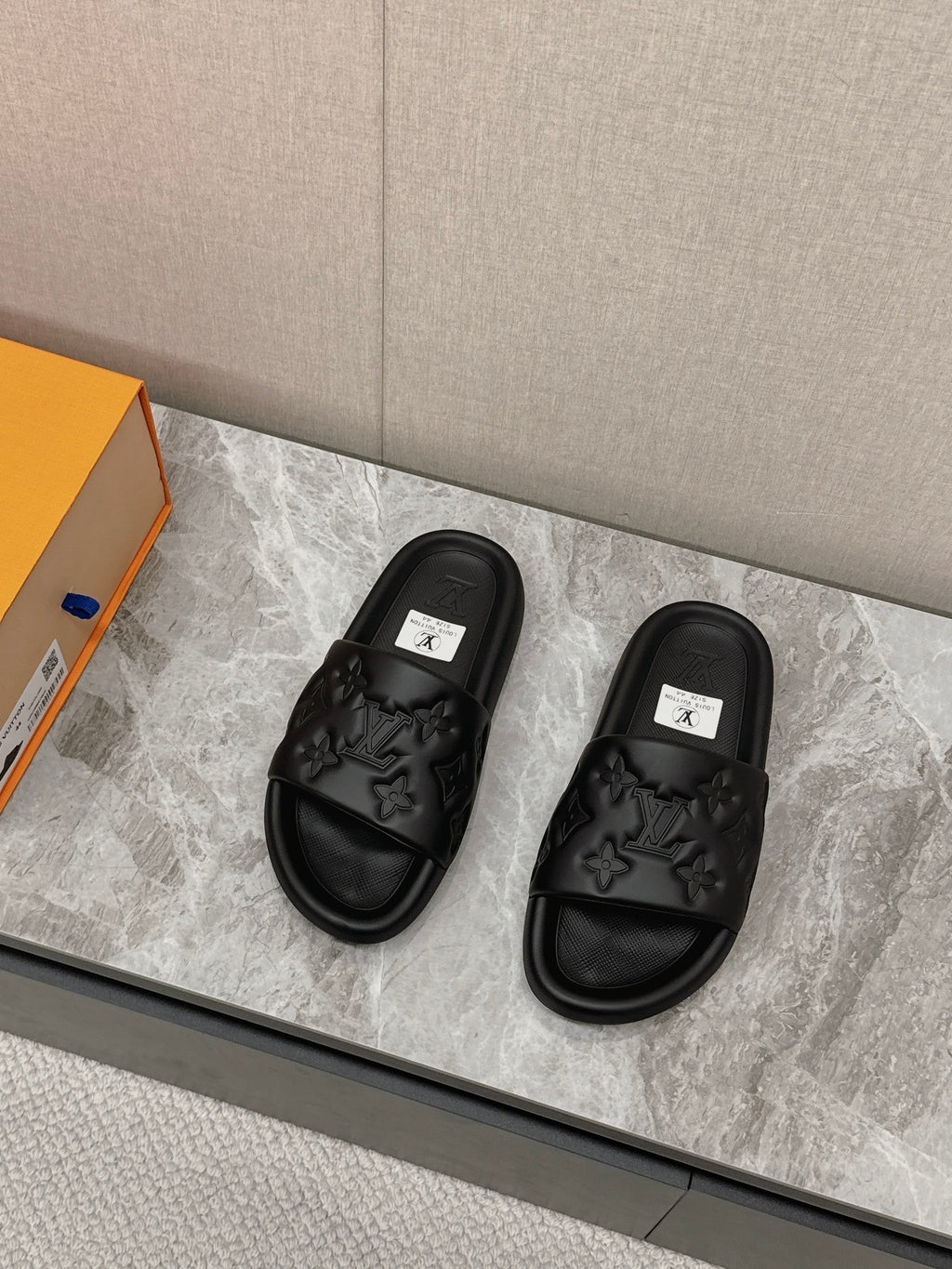 Louis Vuitton sandalias