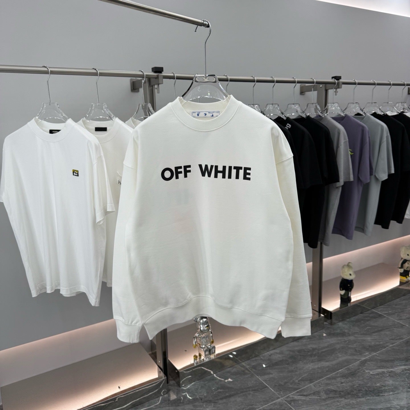 Off White