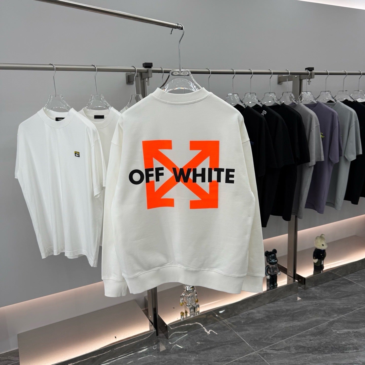 Off White