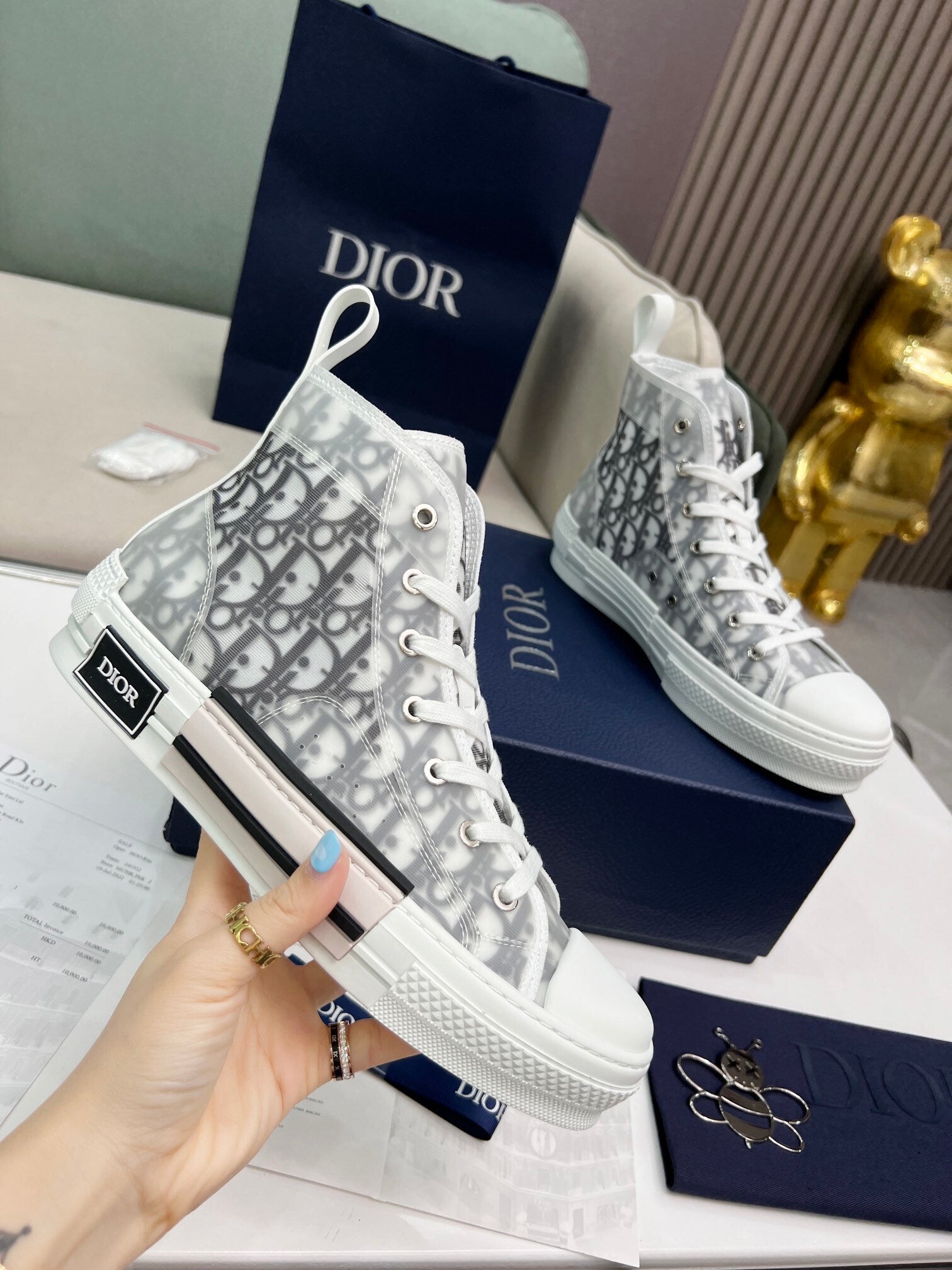 Dior