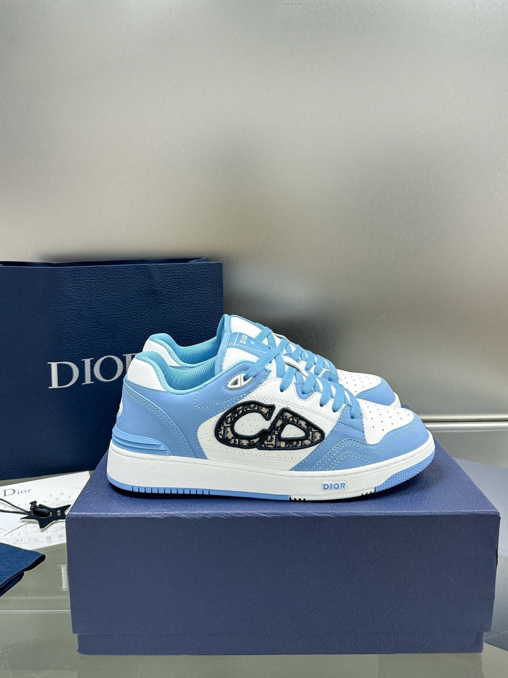Dior